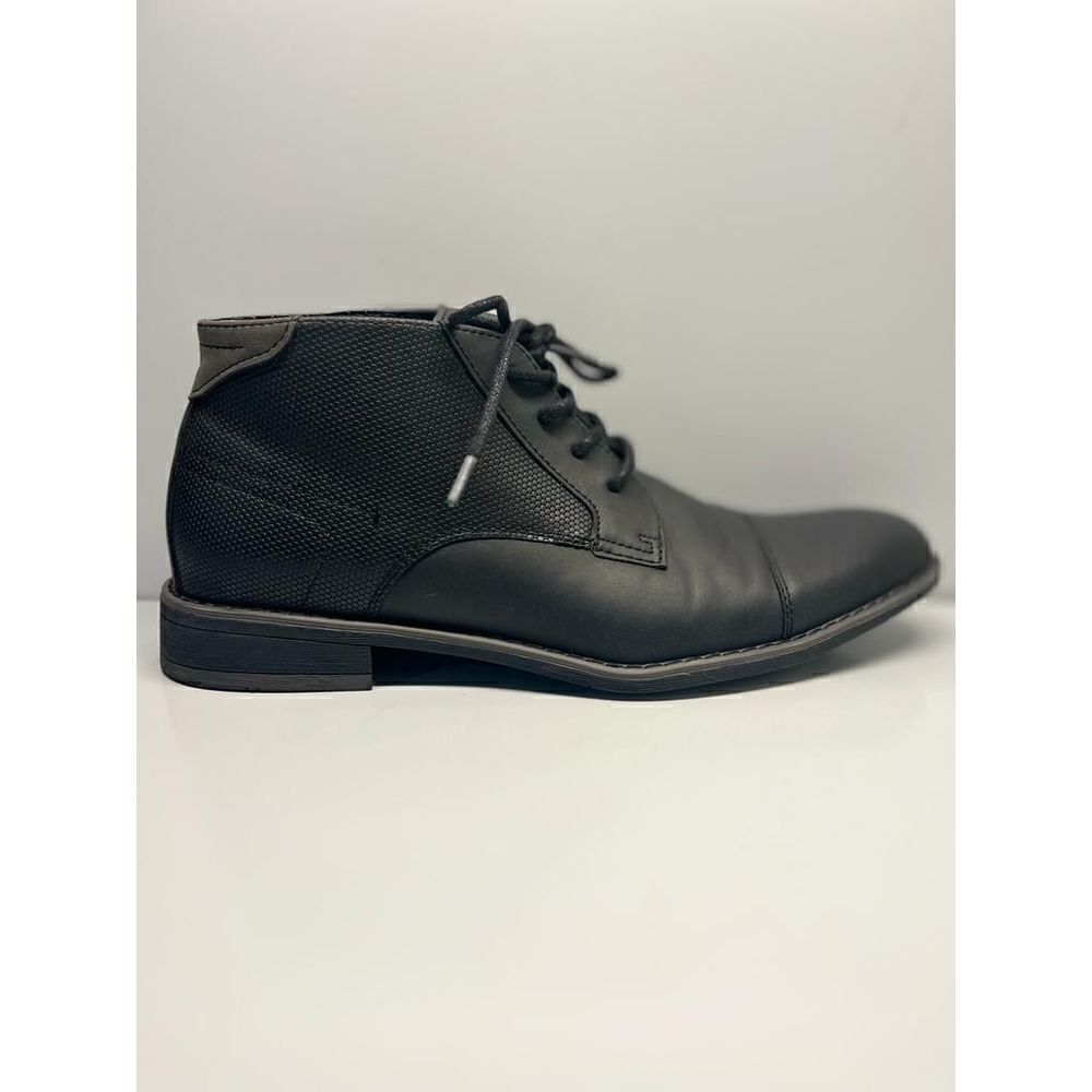 Call It Spring Black Chukka Desert Boots 8M ankle shoes dress Men’s (G6)